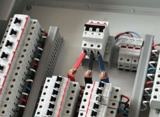 Foto de obra: Instalaciones eléctricas (9)